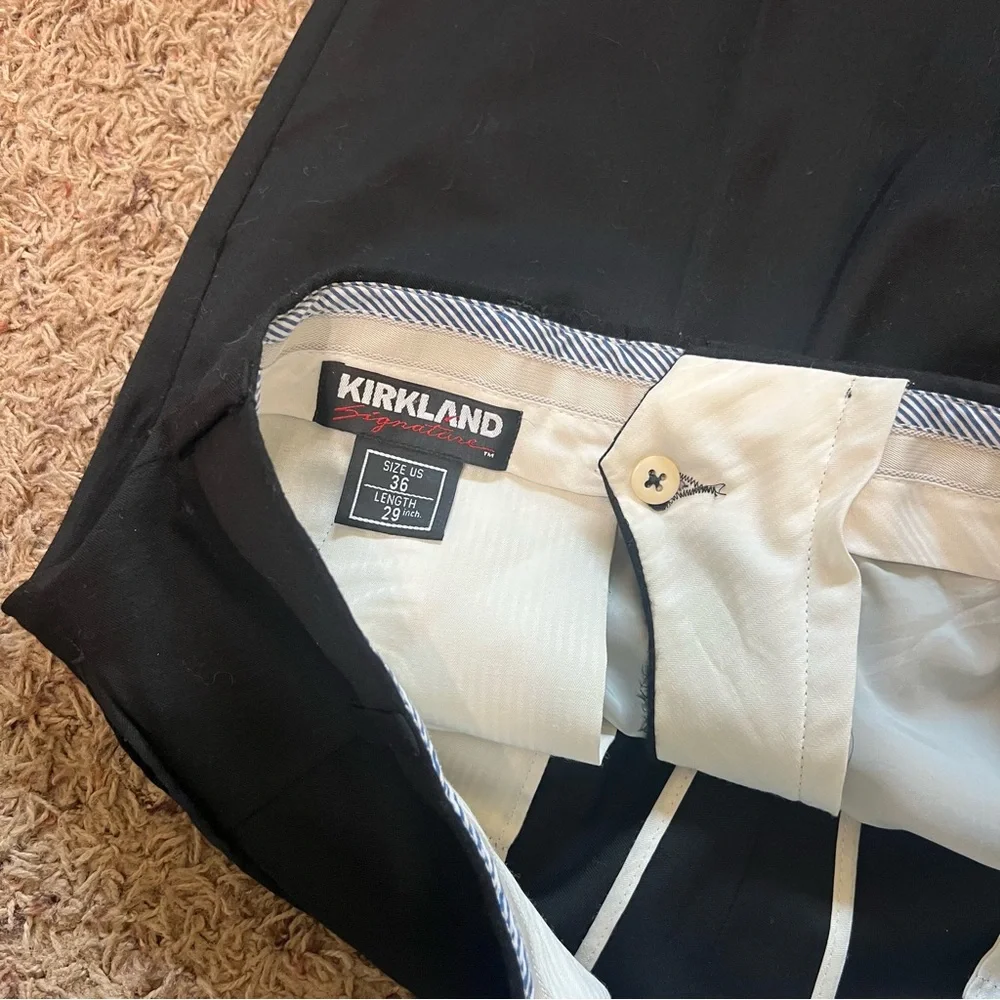 100% Wool Black dress pants Size 36x29 Classic Cuff Hem